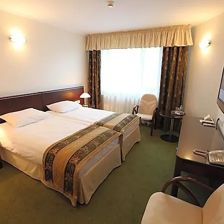 Janusz Hotel